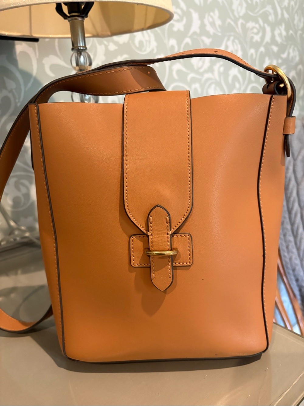 Banana Republic Tan Bucket Crossbody Bag Pink Interior Gold Hardware